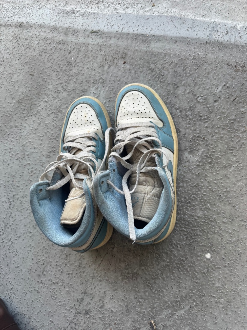 Nice Jordan’s Mid shoes size 7.5